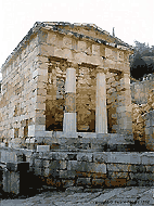 Το θησαυροφυλάκιο των Αθηναίων στους Δελφούς 
