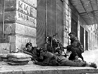 Βρετανικά στρατεύματα στους δρόμους της Αθήνας - Guerre civile en Grece – Athenes – Keystone 1945