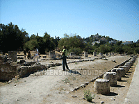 De ruïnes van het Odeion van Agrippa